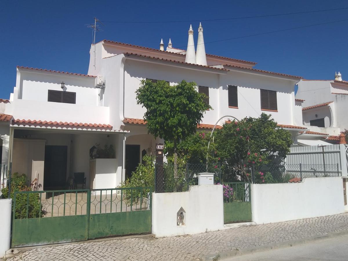 Familia Brito Hotel Porches  Exterior photo